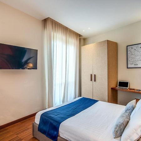 Milhouse Suites Duomo มิลาน ภายนอก รูปภาพ